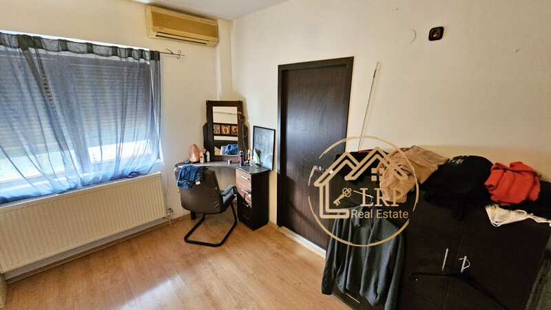 Mosilor, Traian, 3 camere, 90 mp, stradal, 3 boxe.